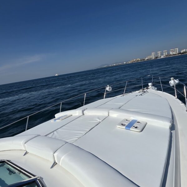 Delta aka yachts00008 600x600