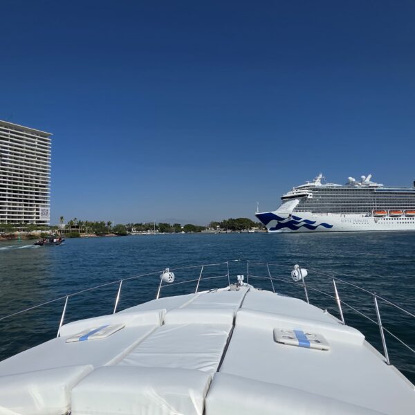 Delta aka yachts00011 600x600