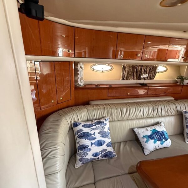 Mr lucky aka yachts 00018 de tamano grande 600x600